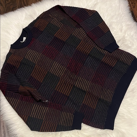 Men's Textured Crewneck Sweater - Bullock & Jones EUC